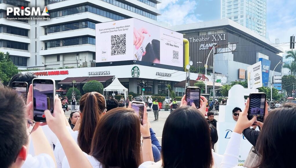 Out-of-Home (OOH) Out-of-Home (OOH)